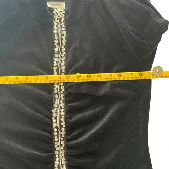 Neiman Marcus Vintage Velvet Top with Gem Zipper Closure Black Size Large - Picture 6 of 8